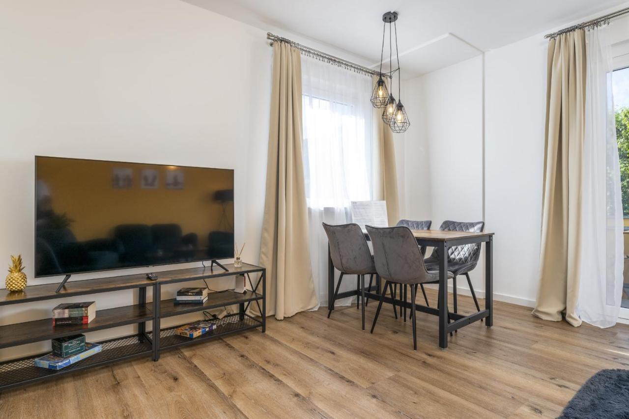 Free Living - Jungle Design Apartments, Zentrum, Parkplatz, Kueche, Wlan Wolfsburg Buitenkant foto