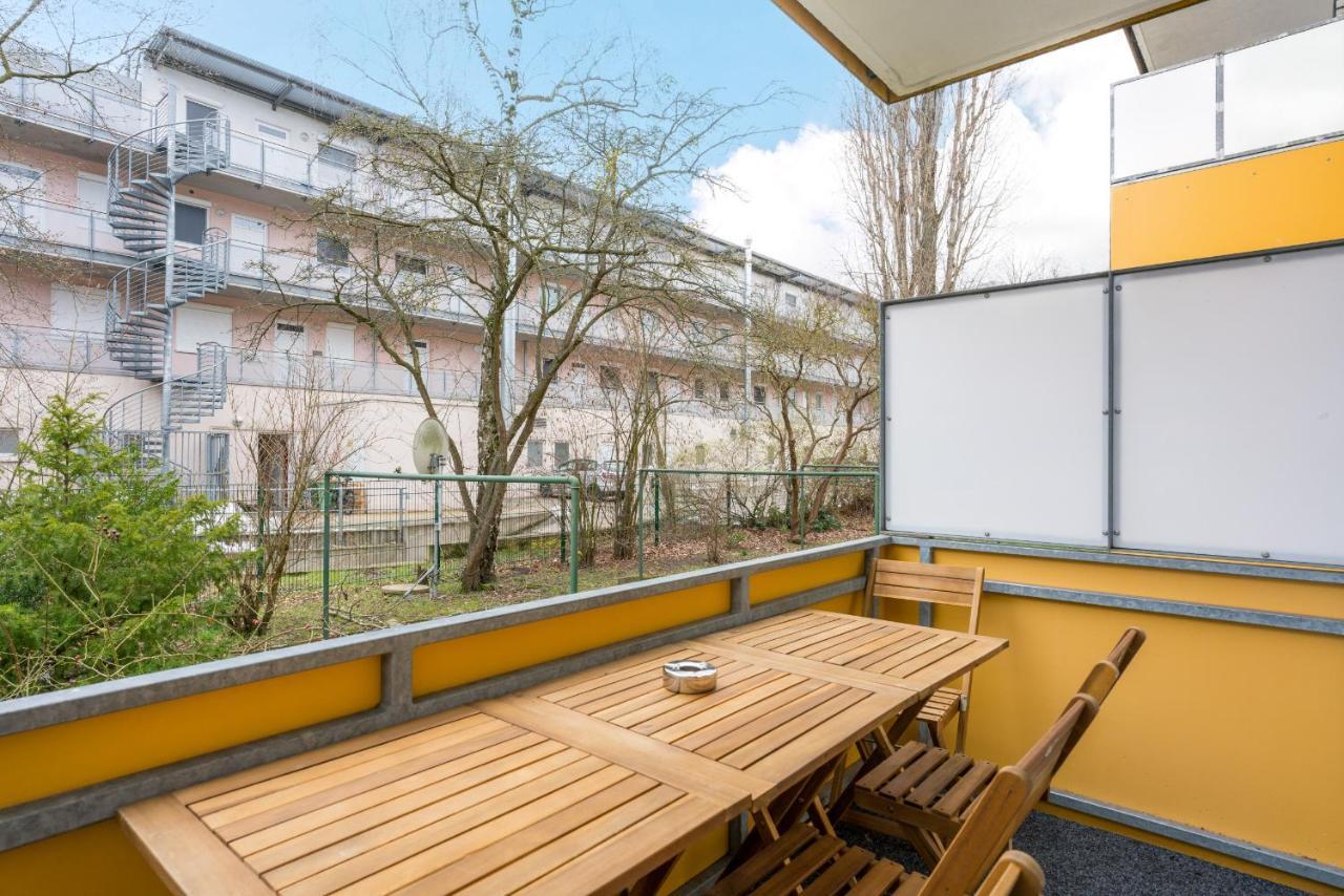 Free Living - Jungle Design Apartments, Zentrum, Parkplatz, Kueche, Wlan Wolfsburg Buitenkant foto