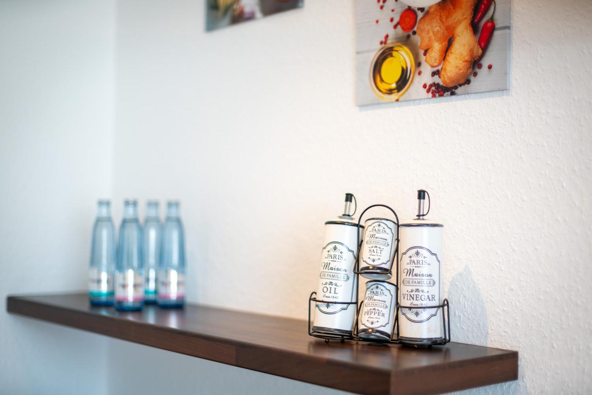 Free Living - Jungle Design Apartments, Zentrum, Parkplatz, Kueche, Wlan Wolfsburg Buitenkant foto